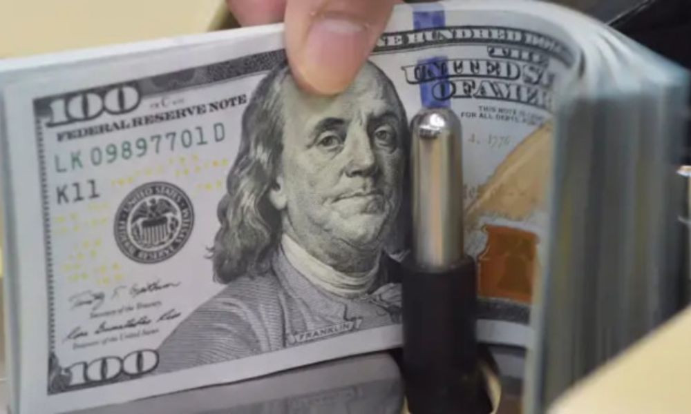 নিলামে ৩৫৩ মিলিয়ন ডলার কিনল বাংলাদেশ ব্যাংক