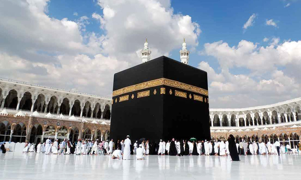 সরকারি ব্যবস্থাপনায় হজের ৩ প্যাকেজ ঘোষণা, কমল বিমান ভাড়া