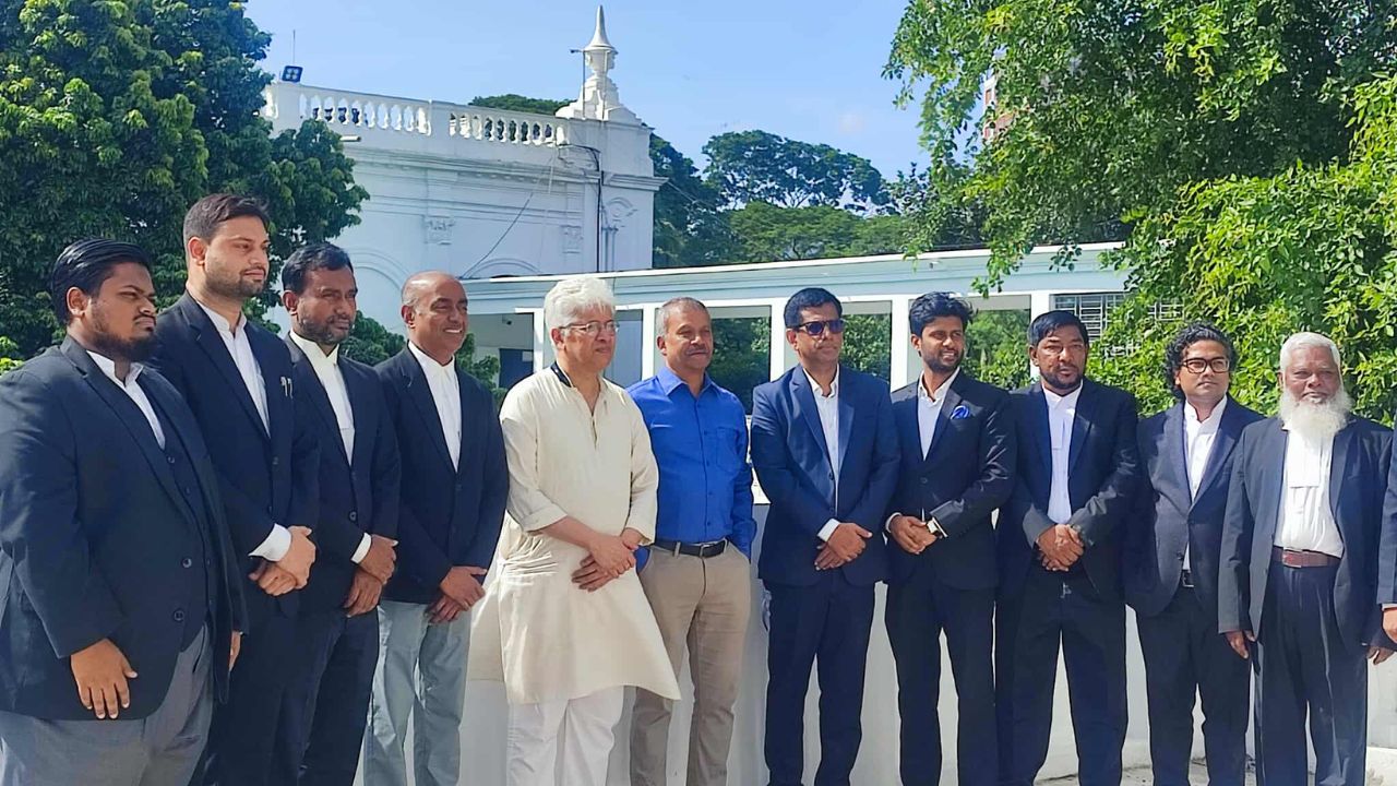 আন্তর্জাতিক অপরাধ ট্রাইব্যুনাল পরিদর্শনে ২ উপদেষ্টা