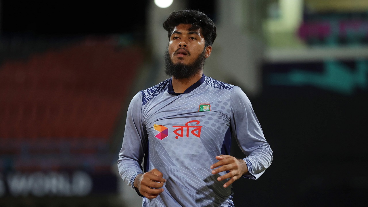 রশিদ খানরা এগিয়ে, তবুও রিশাদে ভরসা রাখছেন মুশতাক