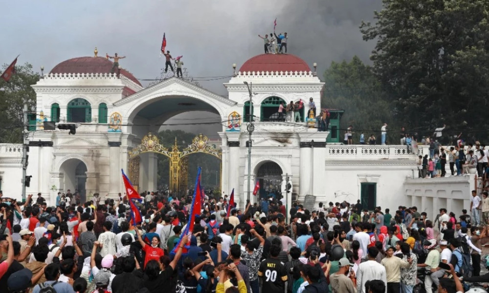 নেপালে বিক্ষোভে নিহতের সংখ্যা বেড়ে ৭২
