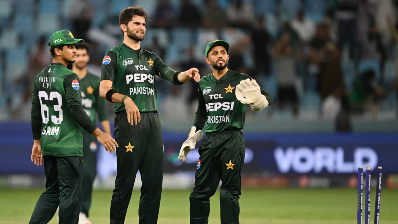 ওমানের বিপক্ষে বড় জয়ে এশিয়া কাপ শুরু পাকিস্তানের