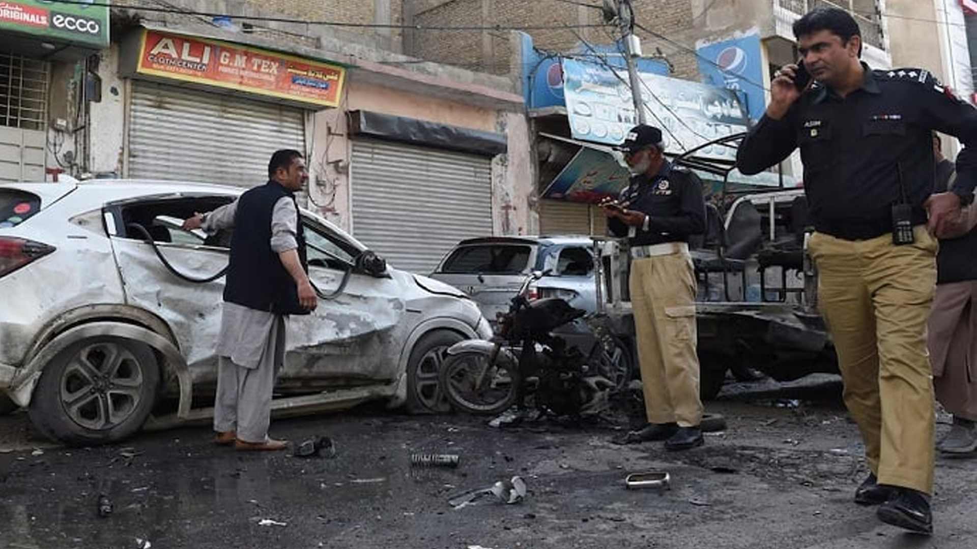 পাকিস্তানে রাজনৈতিক সমাবেশে বিস্ফোরণ, নিহত ১৩