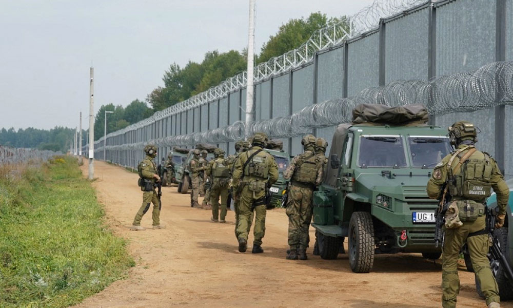 পোল্যান্ডের আকাশসীমায় রুশ ড্রোন, বেশ কয়েকটি ভূপাতিত