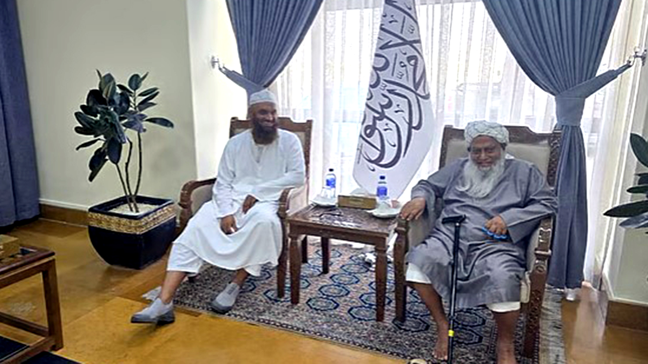 তালেবানের আমন্ত্রণে আফগানিস্তান সফরে মামুনুল হকসহ ৭ আলেম