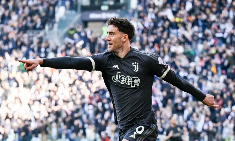 জুভেন্টাসের তারকা ফরোয়ার্ডকে নিয়ে যুদ্ধে নামছে বার্সেলোনা-বায়ার্ন