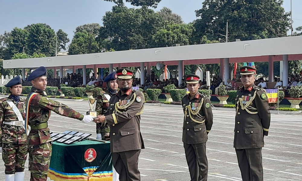 ইএমই কোরের রিক্রুট ব্যাচের সেনাবাহিনী প্রধান কুচকাওয়াজ অনুষ্ঠিত