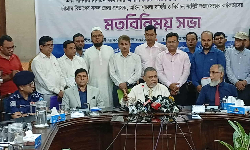 রাতের অন্ধকারে ভোট চাই না : সিইসি