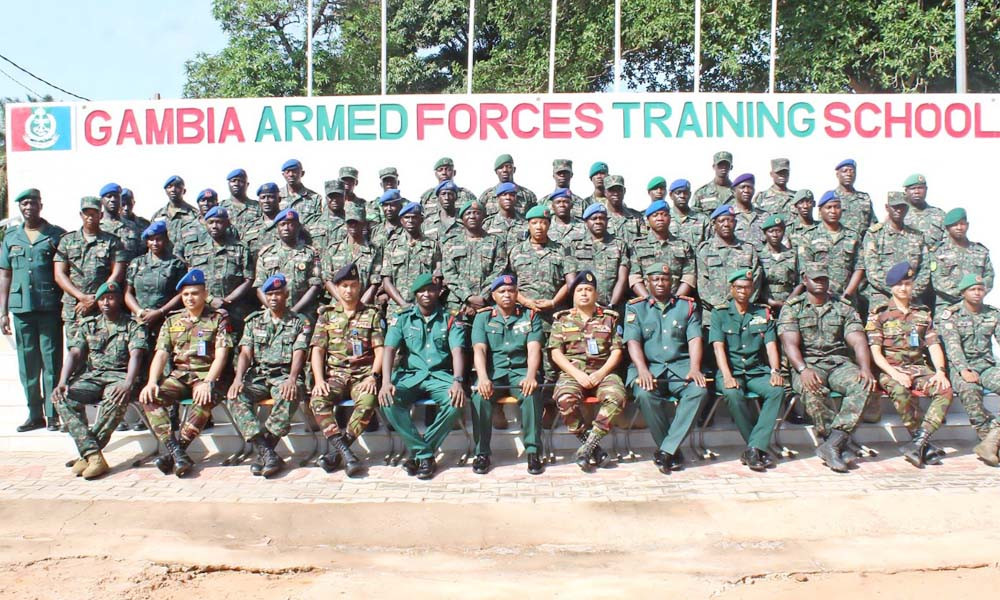 গাম্বিয়ার সশস্ত্র বাহিনীকে প্রশিক্ষণ দিচ্ছে বাংলাদেশ সেনাবাহিনী