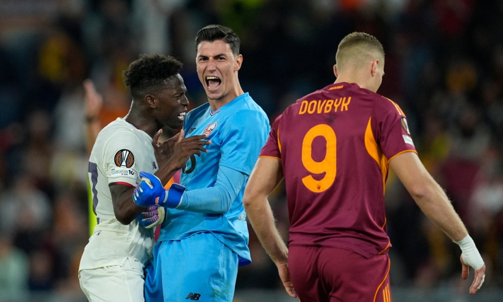 ১ পেনাল্টি ৩ বার ‘সেভ’ দিয়ে ম্যাচের নায়ক গোলরক্ষক