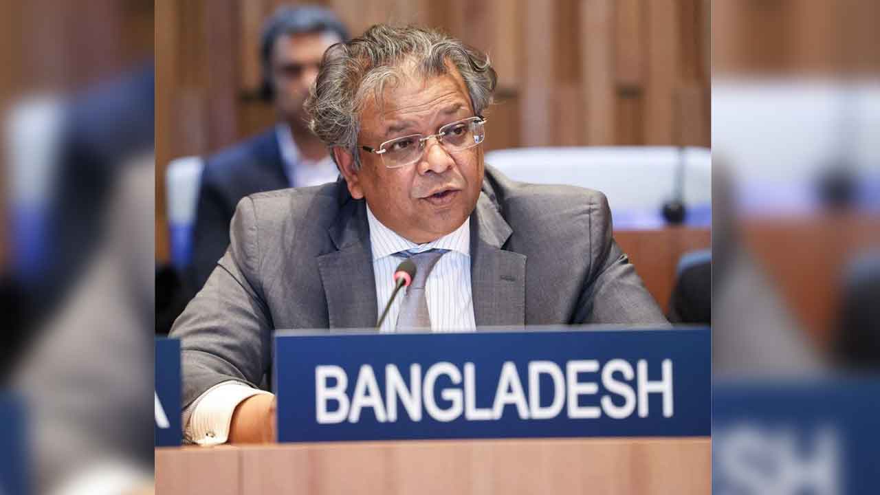 রাষ্ট্রদূত তালহাকে প্রধান উপদেষ্টার অভিনন্দন