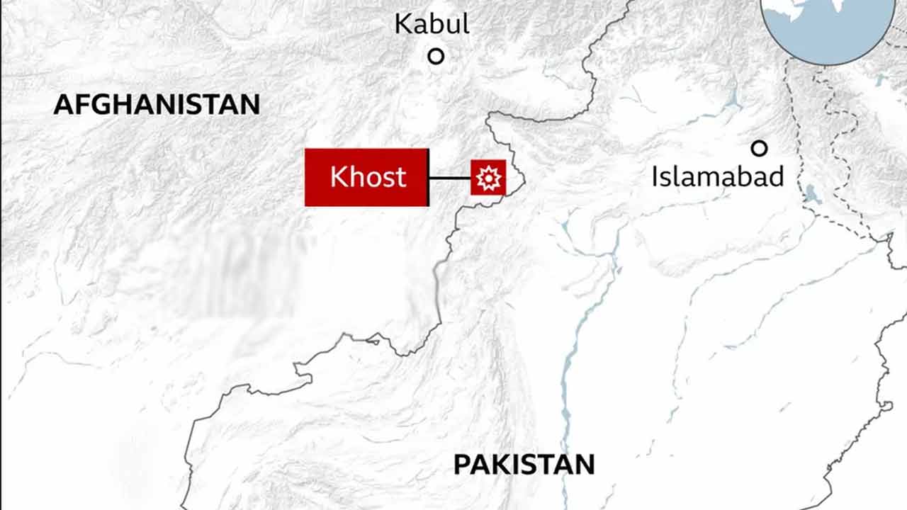 মধ্যরাতে আফগানিস্তানে বিমান হামলা চালাল পাকিস্তান, নিহত অন্তত ১০