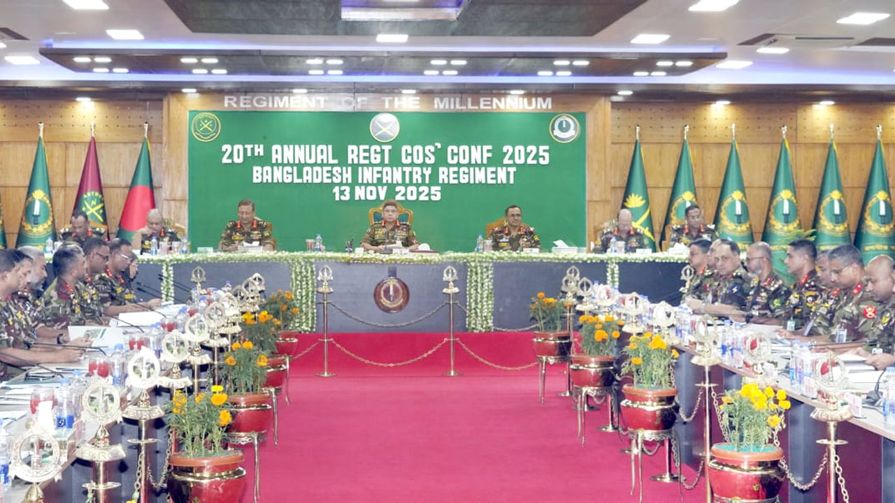 একবিংশ শতাব্দীর চ্যালেঞ্জ মোকাবিলায় প্রস্তুত থাকার আহ্বান সেনাপ্রধানের