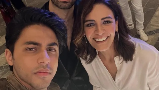 ক্যামেরার সামনে যে কারণে গম্ভীর থাকেন আরিয়ান