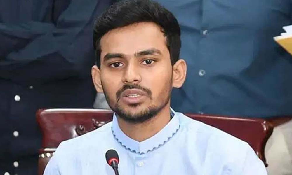 দেশের বাস্তবতায় নির্বাচন করতে ১০-২০ কোটি টাকা লাগে : আসিফ মাহমুদ