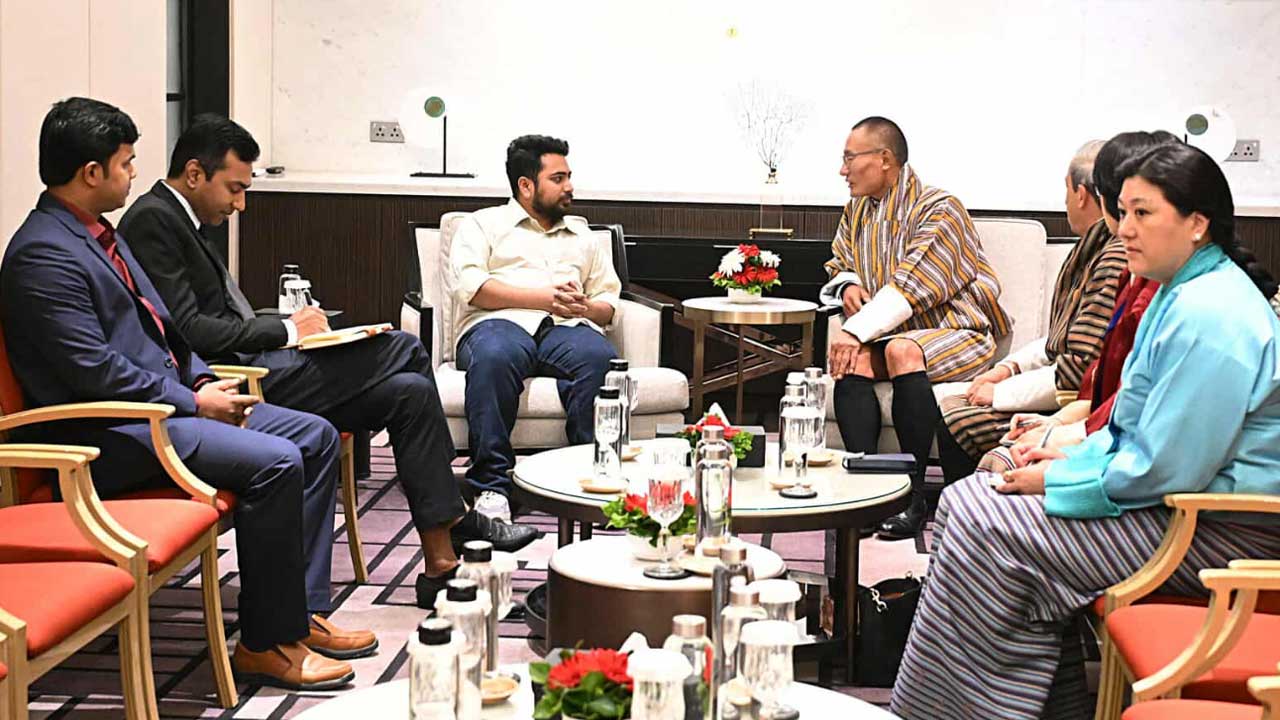 ভুটানের প্রধানমন্ত্রীর সঙ্গে এনসিপি নেতাদের সাক্ষাৎ