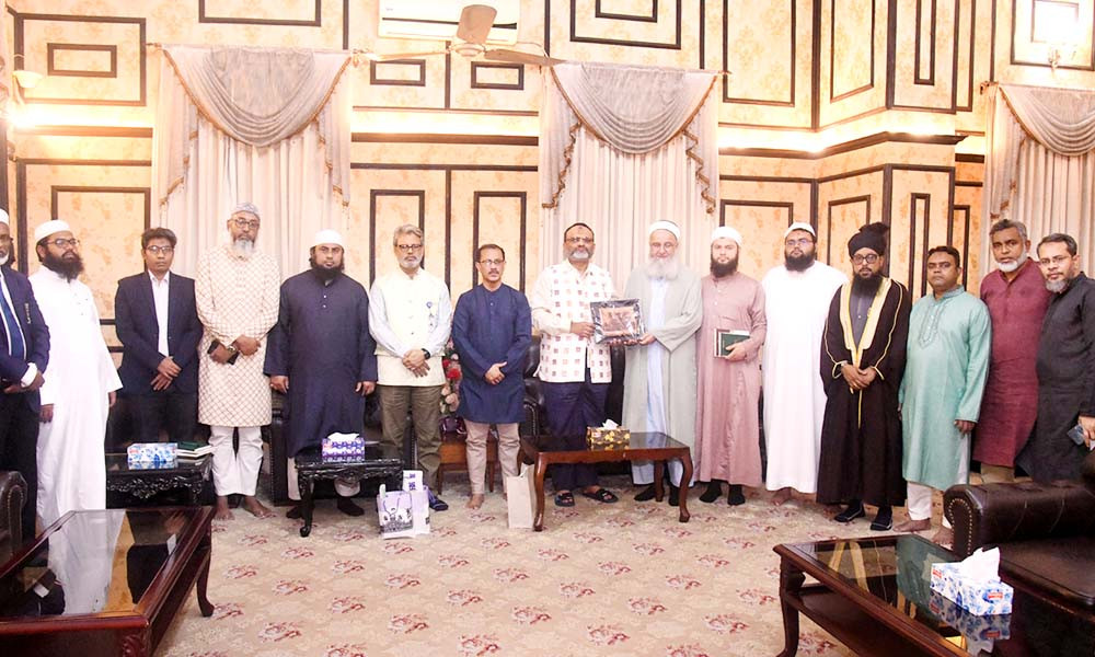 ঢাবির কেন্দ্রীয় মসজিদ পুনর্নির্মাণ প্রকল্পের অগ্রগতি নিয়ে বৈঠক অনুষ্ঠিত