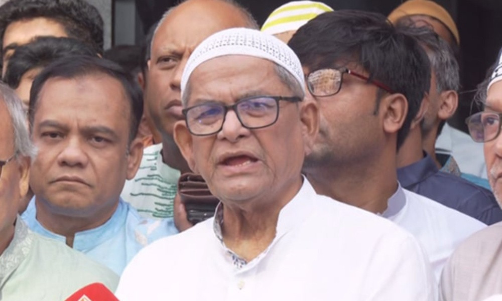 খালেদা জিয়ার শারীরিক অবস্থা ‘অত্যন্ত সংকটময়’ জানিয়ে দোয়া চাইলেন ফখরুল