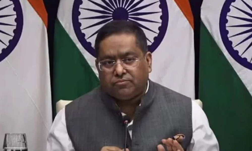 শেখ হাসিনাকে প্রত্যর্পণের অনুরোধ পর্যালোচনা করা হচ্ছে : ভারত