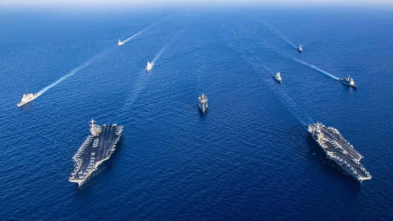 ক্যারিবীয় সাগরে পৌঁছাল মার্কিন বিমানবাহী রণতরীর বিশাল বহর