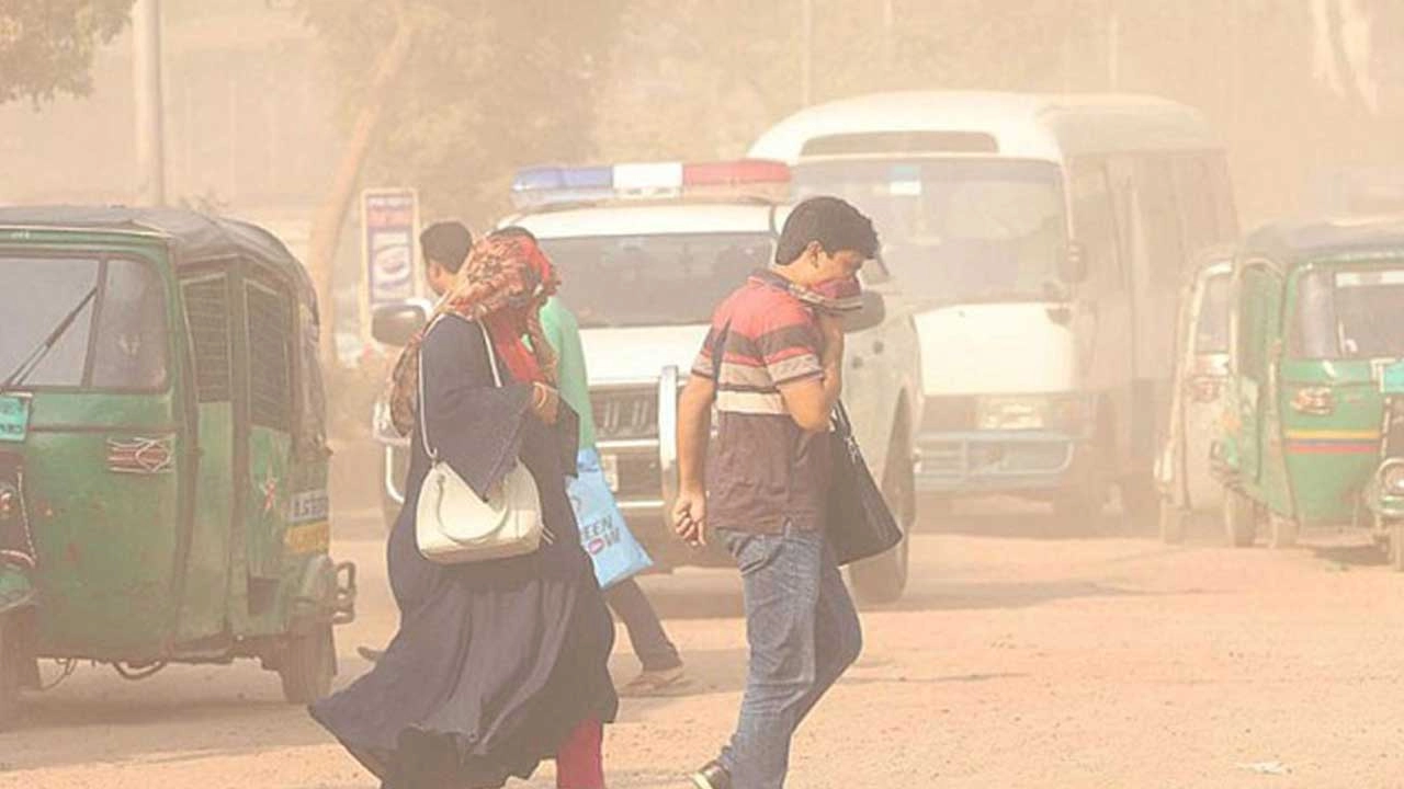 ঢাকার বাতাস আজ ‘খুব অস্বাস্থ্যকর’