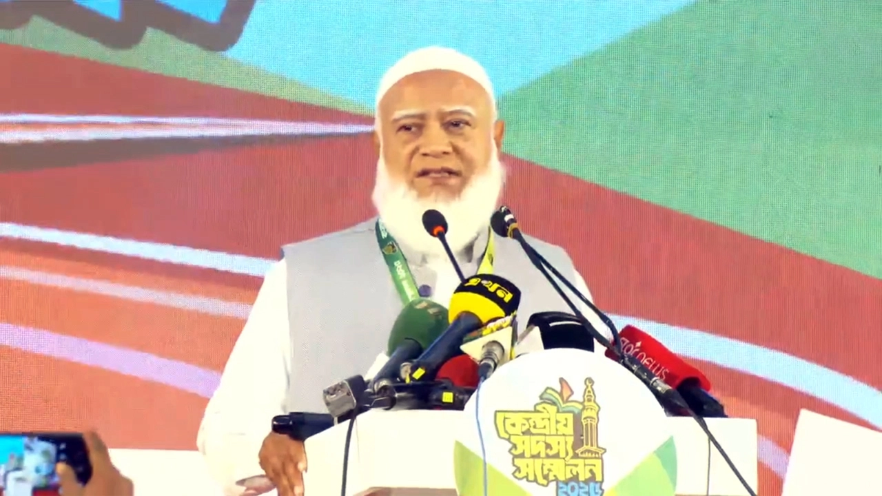 বেকারভাতা নয়, যুবকদের হাতে কাজ তুলে দিতে চাই: জামায়াত আমির