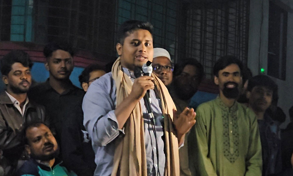 অনেকে মেরে ফেলার হুমকি দিচ্ছে : হাসনাত আব্দুল্লাহ