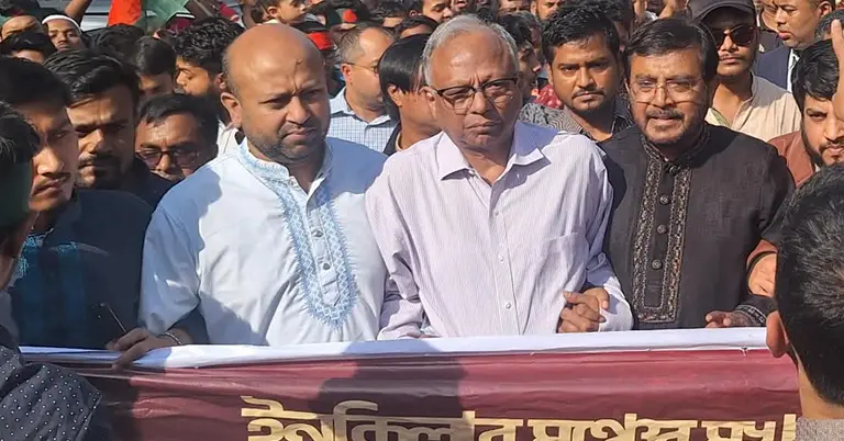 হাদির ওপর হামলাকারীদের গ্রেপ্তারে সরকারকে ৪৮ ঘণ্টার ‘আল্টিমেটাম’