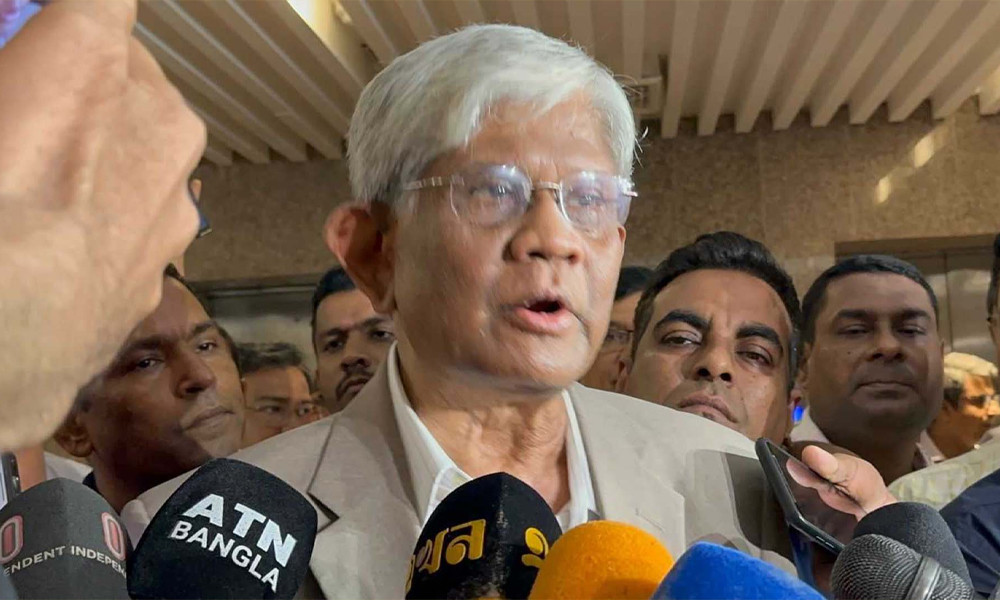 বিদেশে হাদির চিকিৎসার খরচ দেবে সরকার : অর্থ উপদেষ্টা