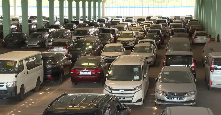হাসিনার আমলে আমদানি করা ৩০ বিলাসবহুল গাড়ি জনপ্রশাসন মন্ত্রণালয়ের অধীনে হস্তান্তর