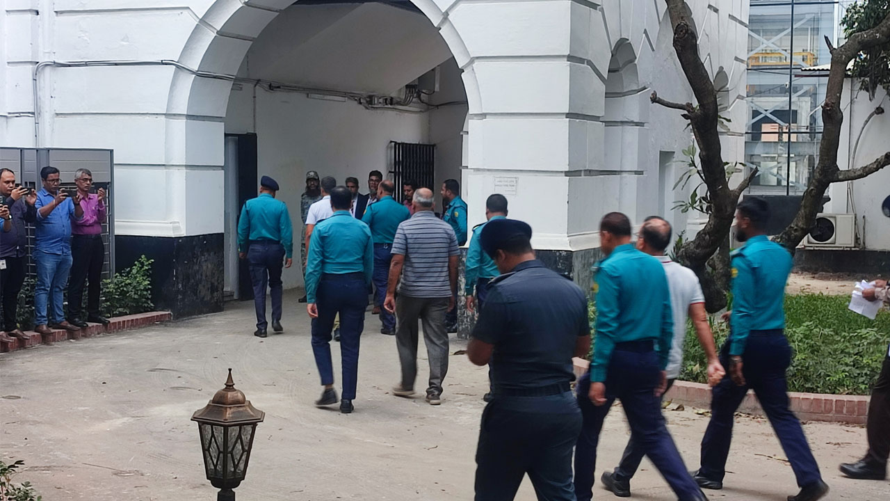 সেনা কর্মকর্তাদের বিরুদ্ধে অভিযোগ গঠন নিয়ে ফের শুনানি ১৪ ডিসেম্বর