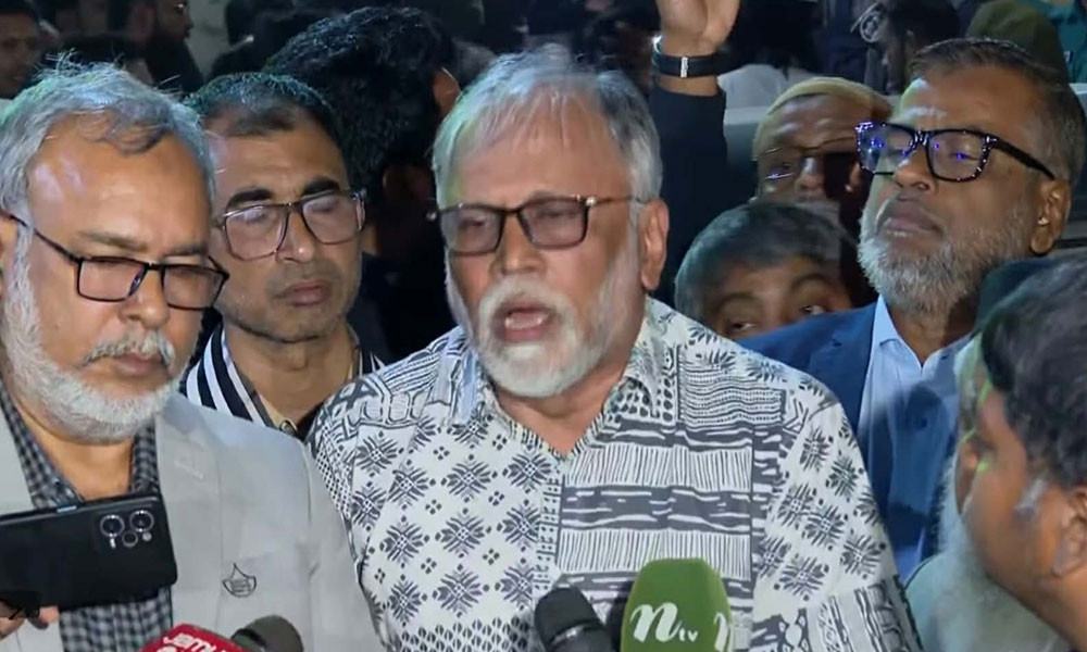 আশার গল্প শোনানোর মতো পরিস্থিতি নেই, হাদির অবস্থা প্রসঙ্গে বিশেষ সহকারী