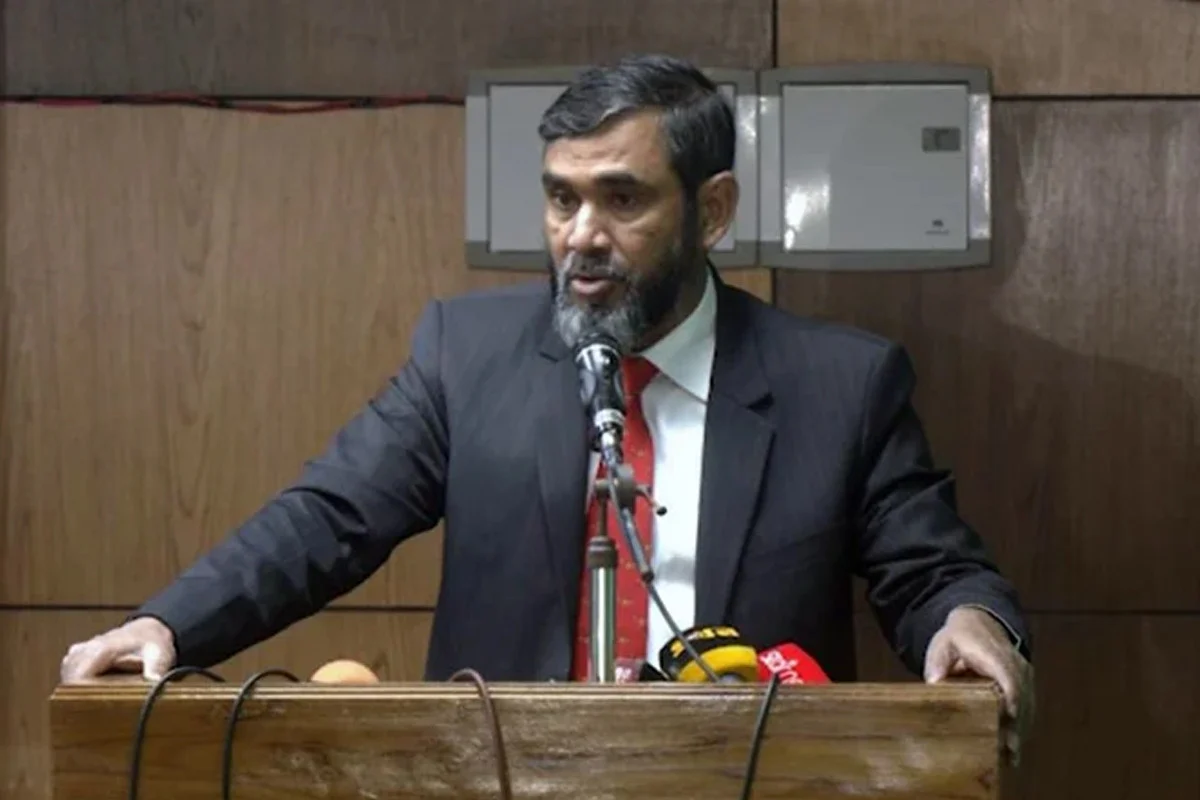 মনোনয়ন বাণিজ্যের অভিযোগ পেলেই ব্যবস্থা : ইসি সানাউল্লাহ