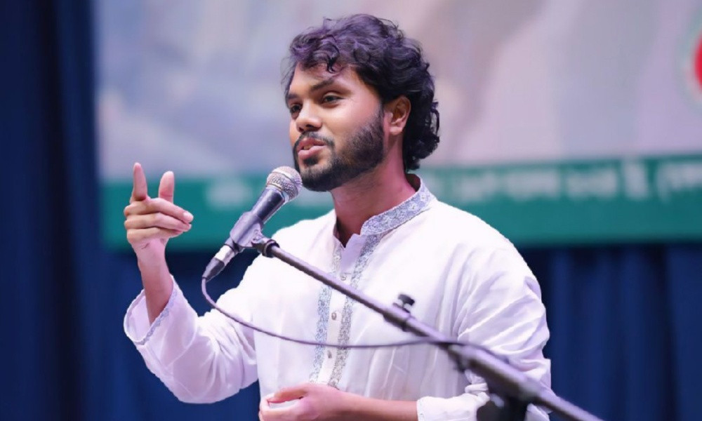 হাদিকে সিঙ্গাপুর নিতে ঢাকায় এসেছে এয়ার অ্যাম্বুল্যান্স