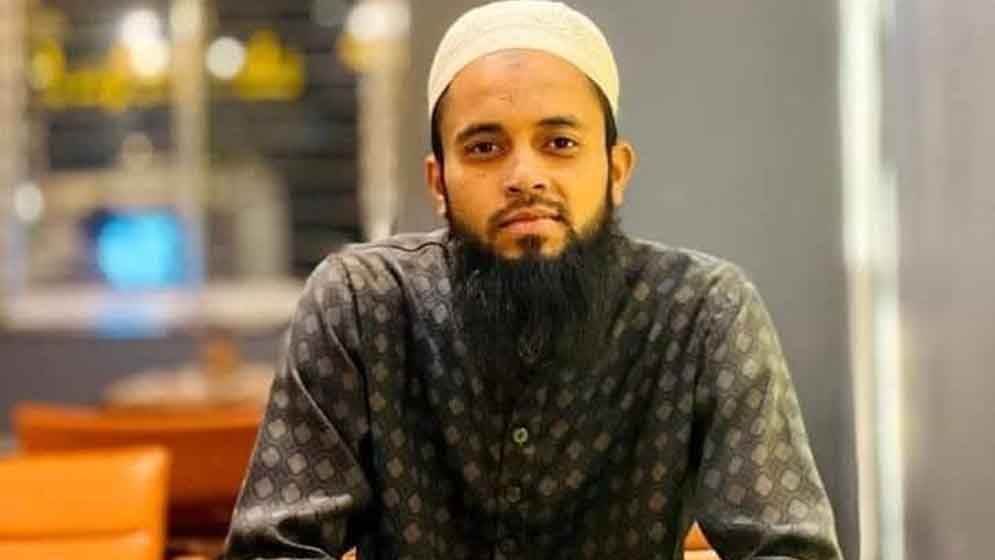 সন্তানের সামনে যুবদল নেতাকে কুপিয়ে হত্যা, গ্রেফতার ২