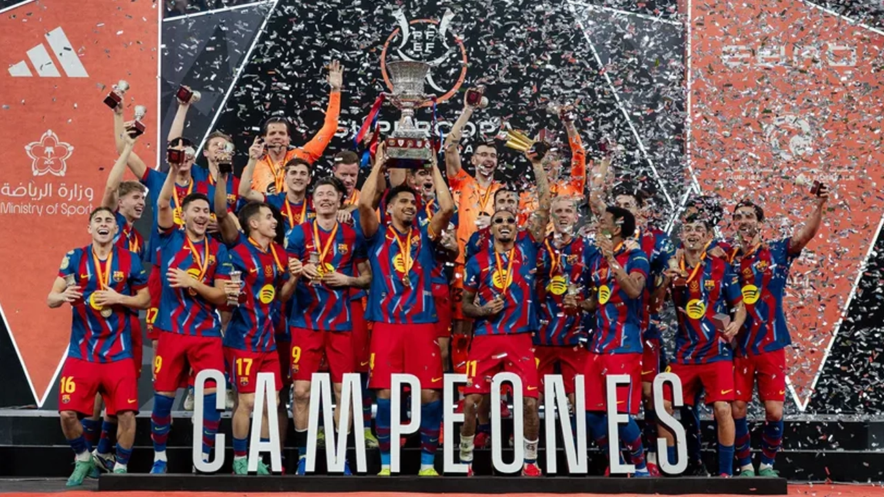 এল ক্লাসিকোয় রিয়ালকে উড়িয়ে আবারও চ্যাম্পিয়ন বার্সেলোনা