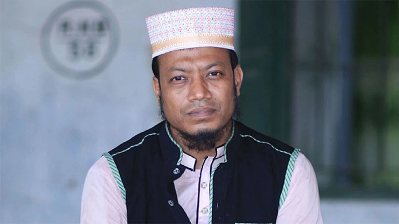 আমির হামজার সব ওয়াজ মাহফিল স্থগিত