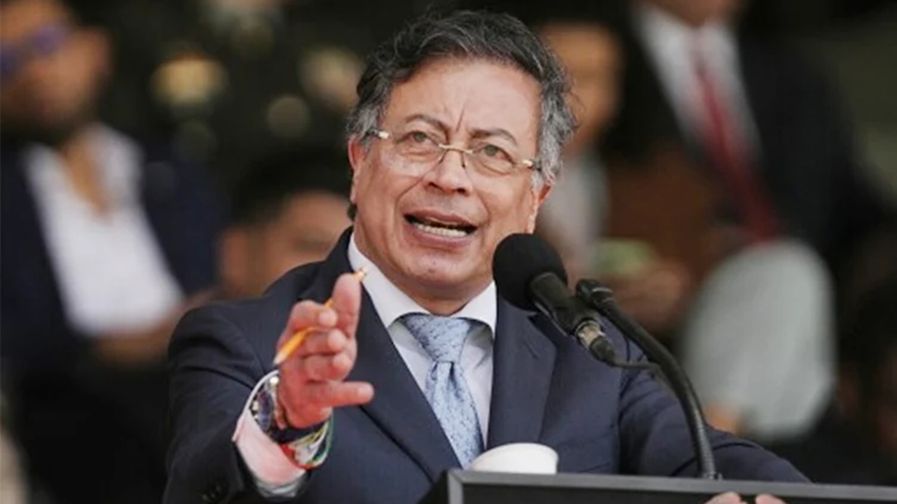 ভেনেজুয়েলা সীমান্তে সেনা মোতায়েনের নির্দেশ কলম্বিয়ার প্রেসিডেন্টের