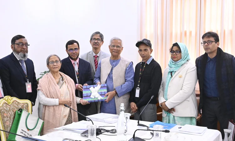 গভীর সমুদ্রে গবেষণা ও সমস্যা চিহ্নিতকরণের ওপর প্রধান উপদেষ্টার গুরুত্বারোপ