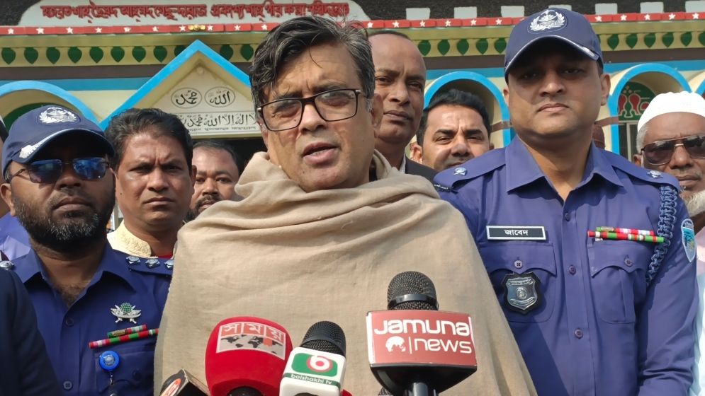 গণভোট নিয়ে যারা সমালোচনা করছেন তাদের জানার পরিধি কম : শফিকুল আলম