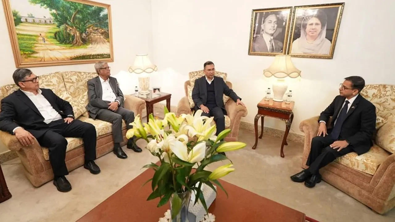 তারেক রহমানের সঙ্গে ভারতীয় হাইকমিশনার প্রণয় ভার্মার সাক্ষাৎ