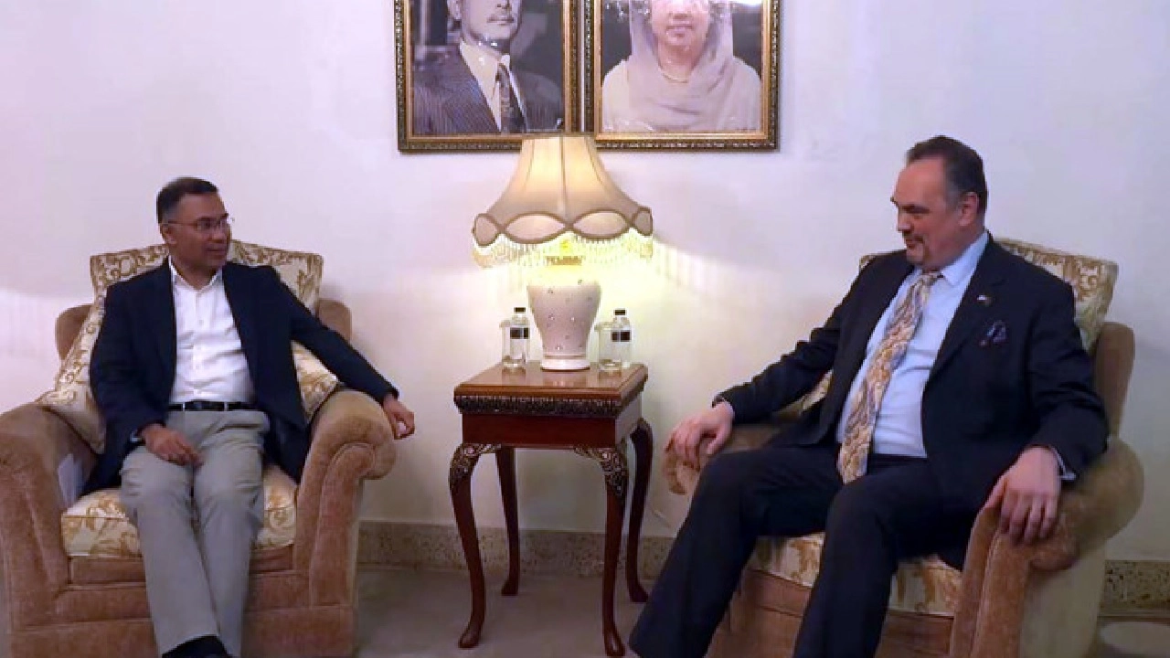 তারেক রহমানের সঙ্গে নতুন মার্কিন রাষ্ট্রদূতের সাক্ষাৎ