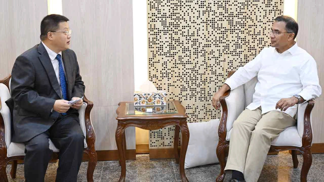 প্রধানমন্ত্রীর সঙ্গে চীনের রাষ্ট্রদূতের সৌজন্য সাক্ষাৎ