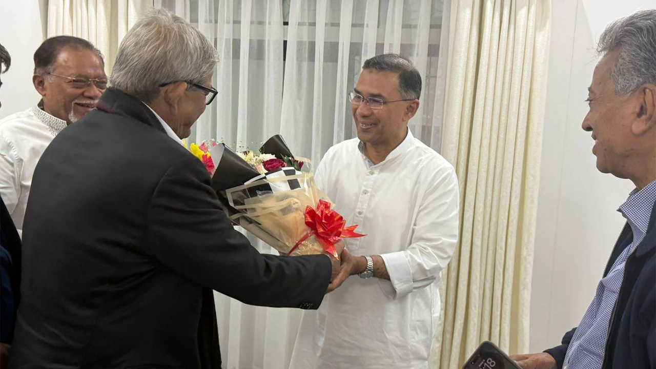 তারেক রহমানকে মির্জা ফখরুলের শুভেচ্ছা