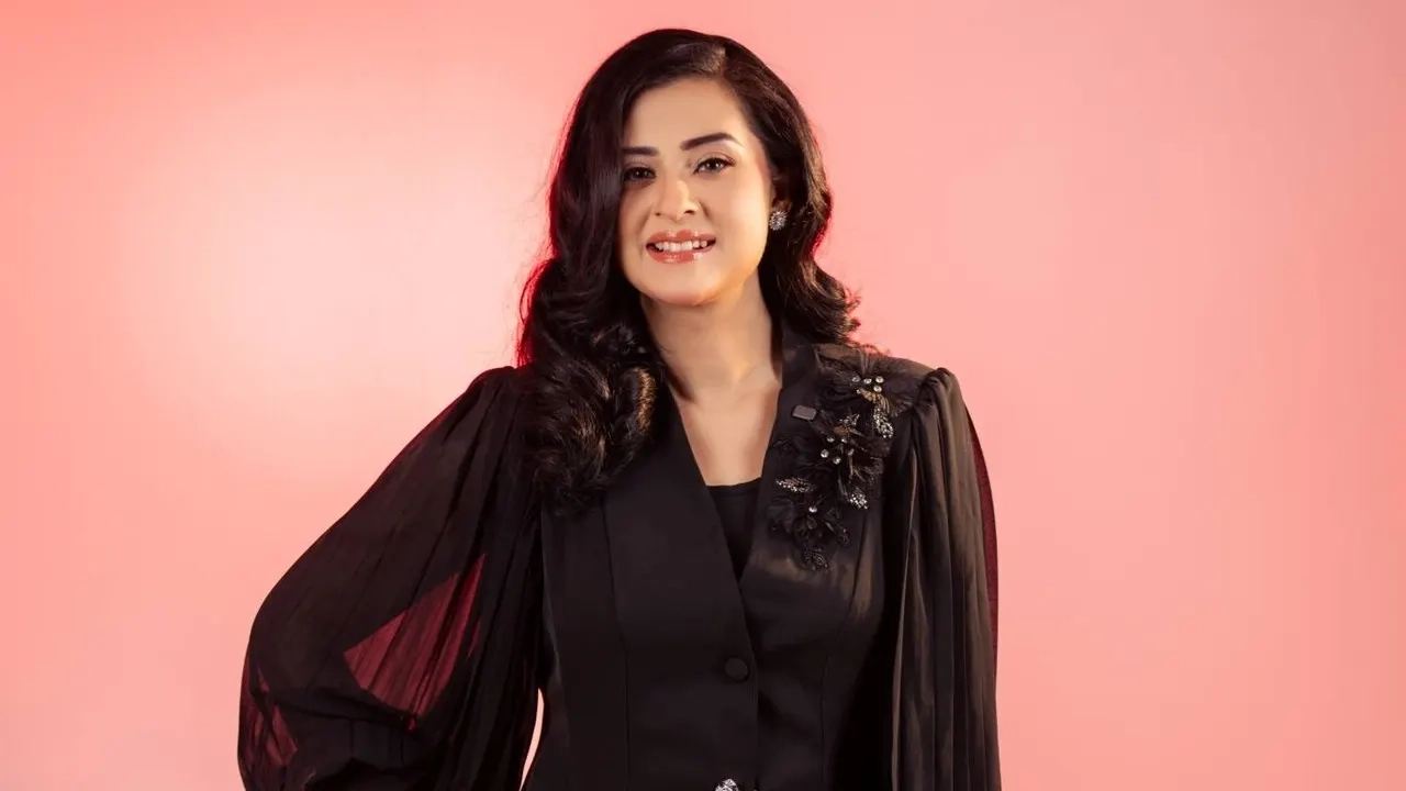 স্পর্শকাতর বিষয়ে কথা বলা ঠিক হবে না: বুবলী