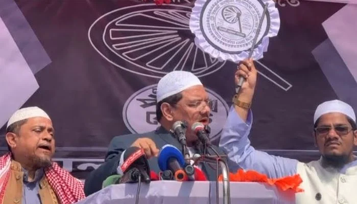 ইসলামী আন্দোলনই ইনসাফভিত্তিক রাষ্ট্র গঠনের সংগ্রামে একমাত্র দল : চরমোনাই পীর