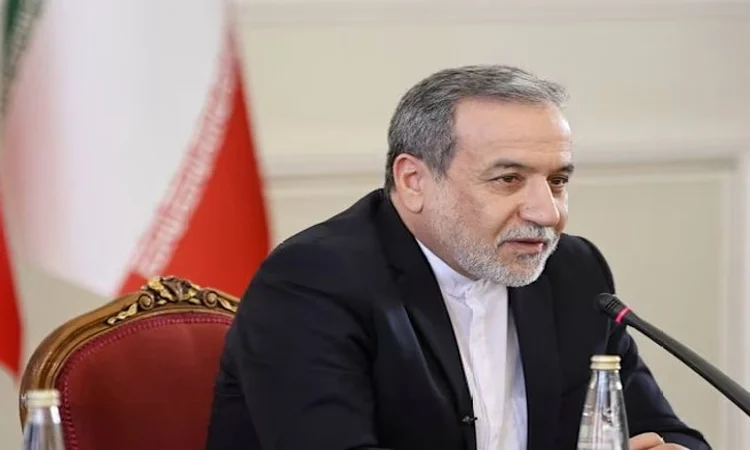 যুক্তরাষ্ট্রের যুদ্ধের হুমকিতে ইরান ভীত নয়, ইউরেনিয়াম সমৃদ্ধকরণ বন্ধ হবে না : আরাকচি