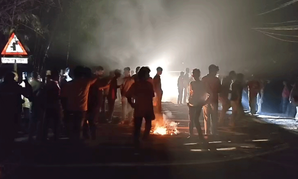 লক্ষ্মীপুরে পুলিশ-এলাকাবাসী সংঘর্ষে আহত ১৫