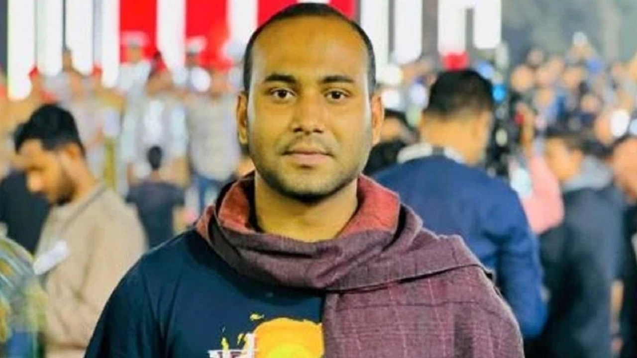 মধ্যরাতে সামাজিক মাধ্যমে মহিউদ্দিন রনি জন্য দোয়া প্রার্থনা