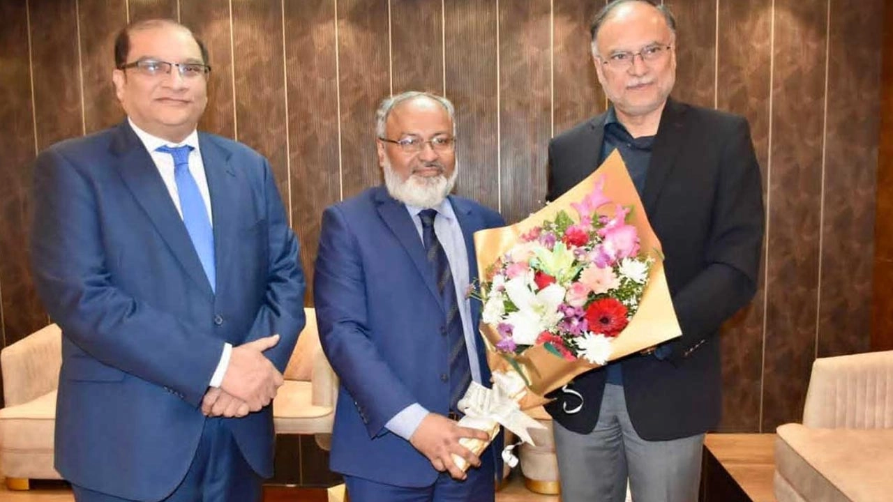 শপথে যোগ দিতে ঢাকায় পা‌কিস্তানের মন্ত্রী